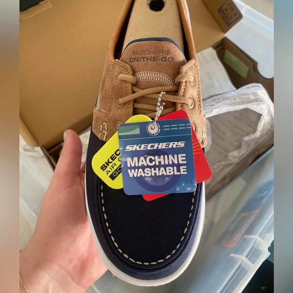 NWT Skechers Boat Shoe